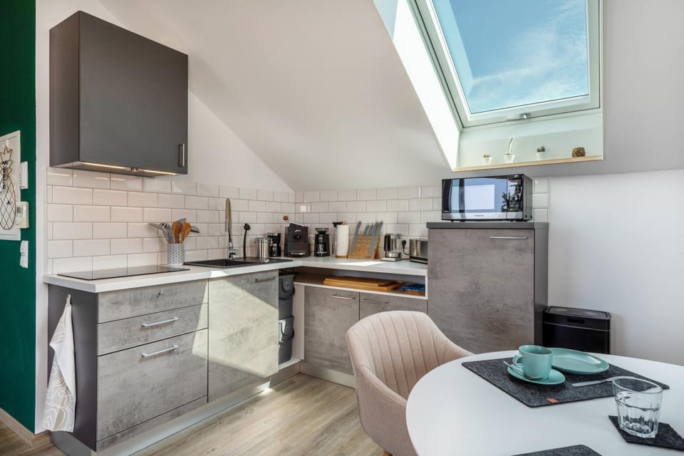Property building, Kitchen or kitchenette, Living room