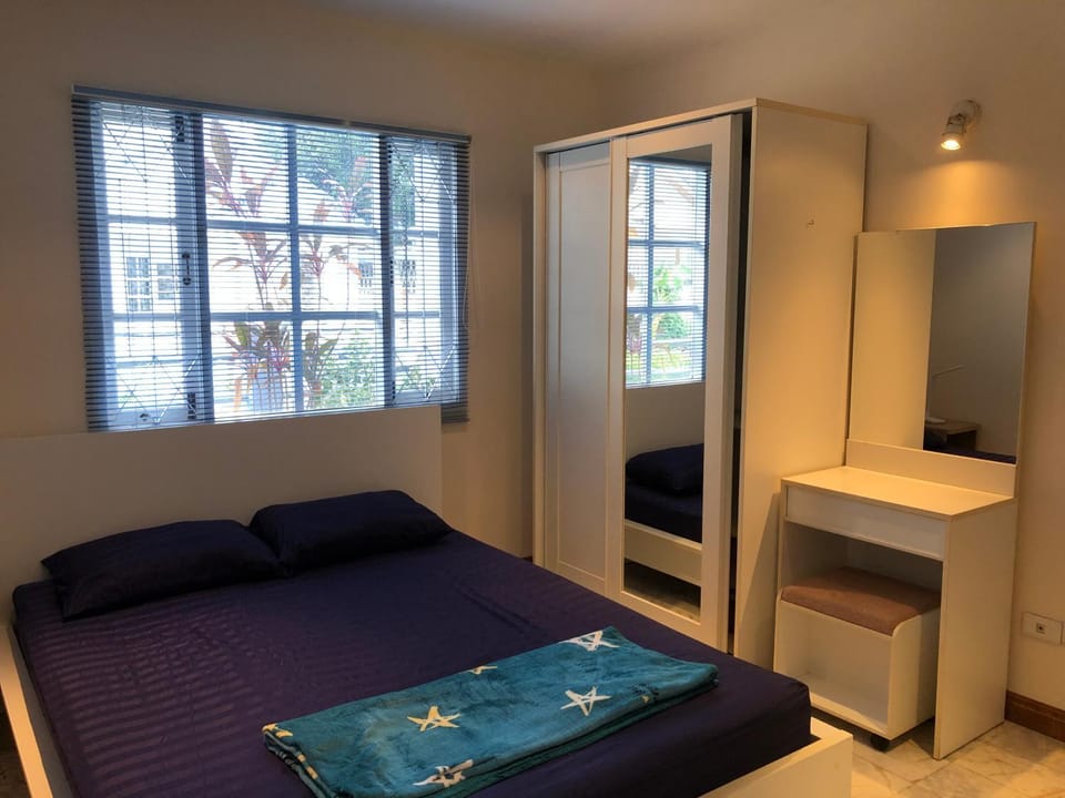 Bed, Bedroom, wardrobe
