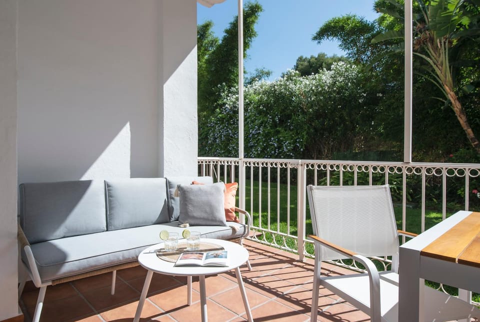 Balcony/Terrace, Garden view