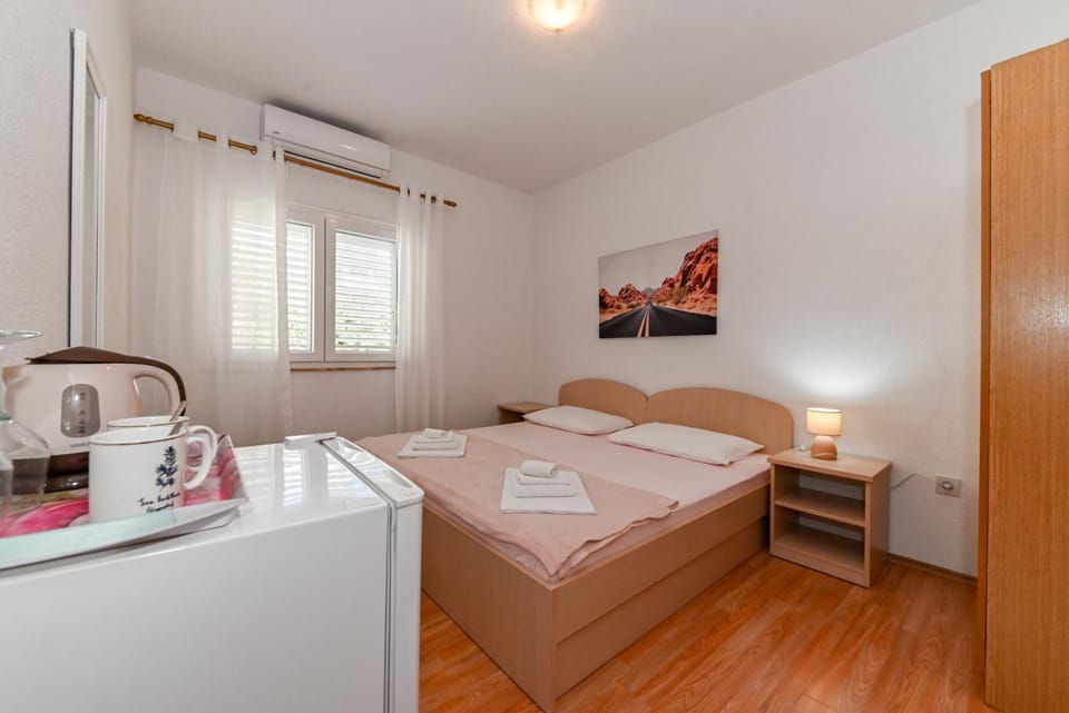 Sobe Juroš Apartment in Baška Voda