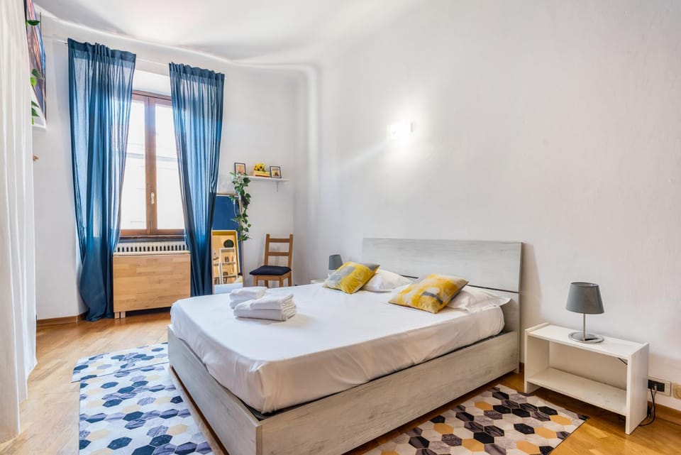 {Porta Venezia - Risorgimento} A/C WiFi Apartment in Milan