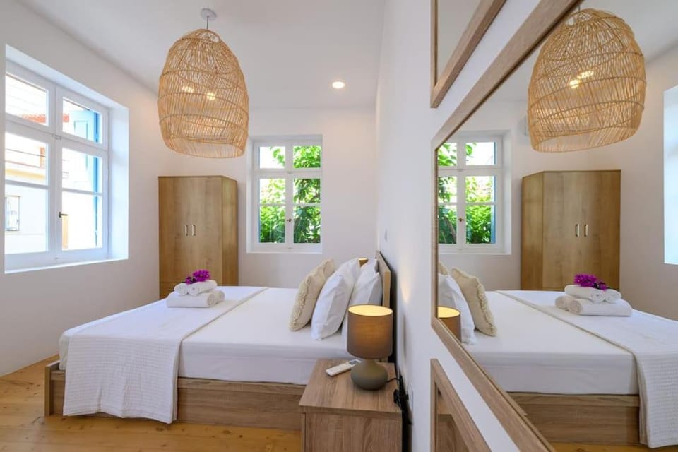 Bed, Photo of the whole room, Bedroom, towels, wardrobe