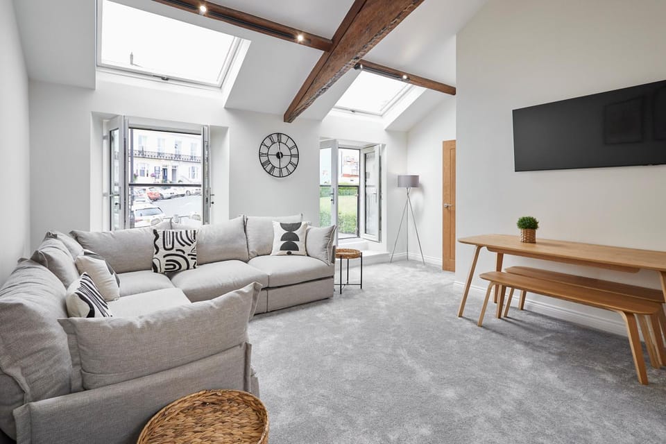 TV and multimedia, Living room, Seating area