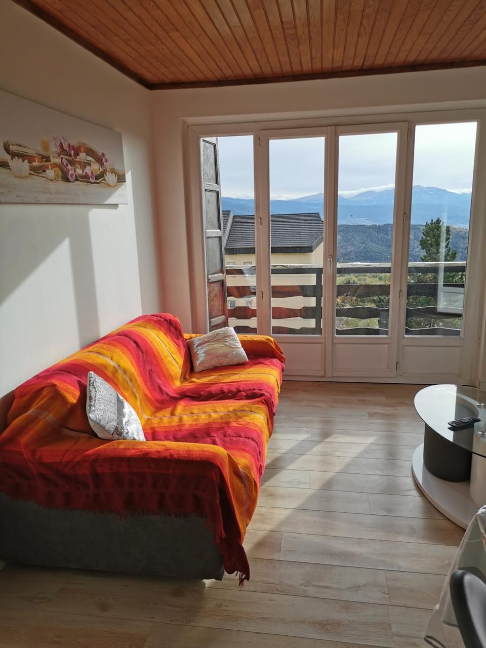 Property building, Living room