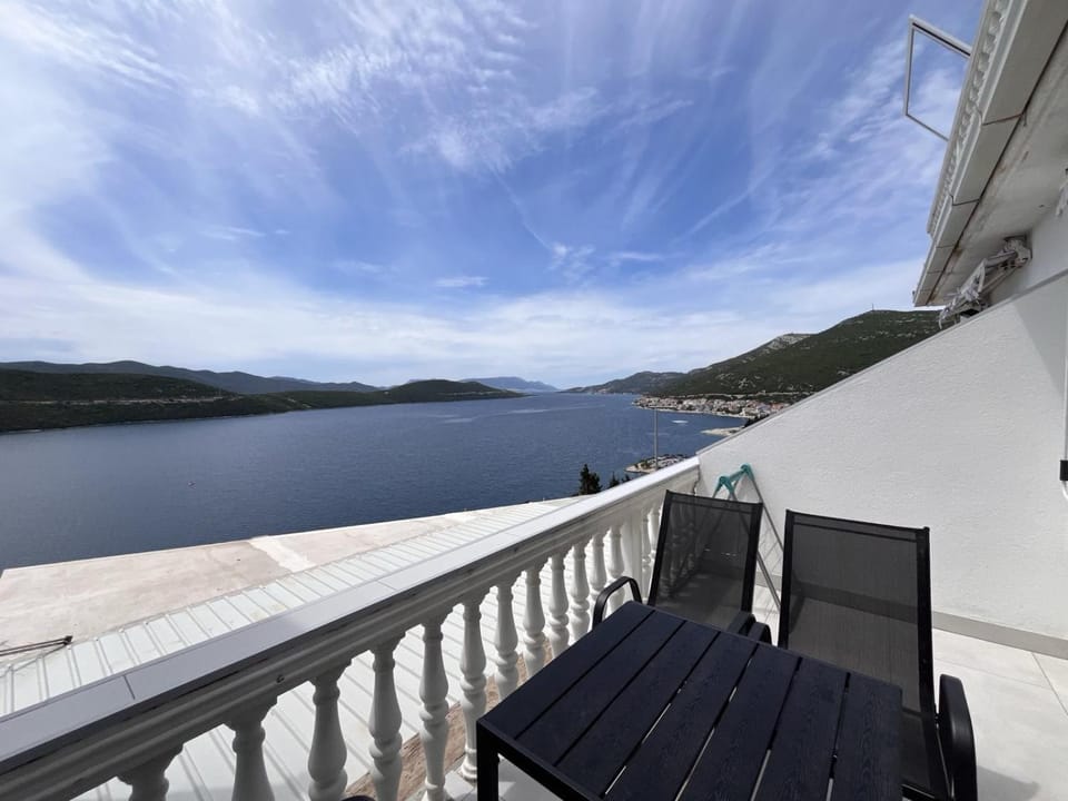 Apartments Mešić Bed and Breakfast in Neum