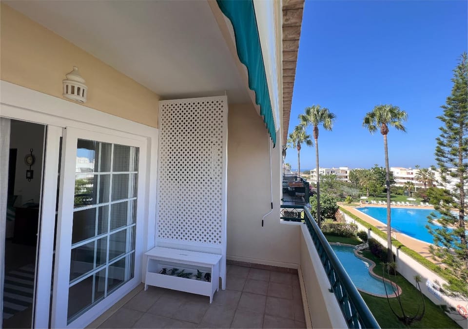 View (from property/room), Balcony/Terrace, Pool view