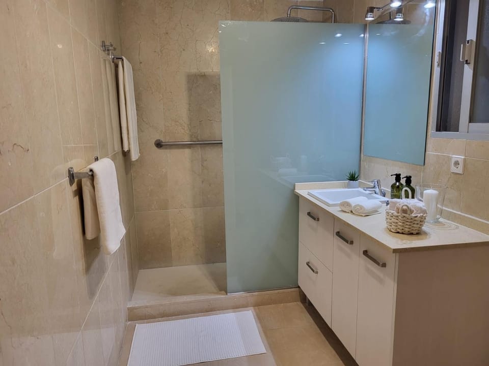 Shower, Bathroom