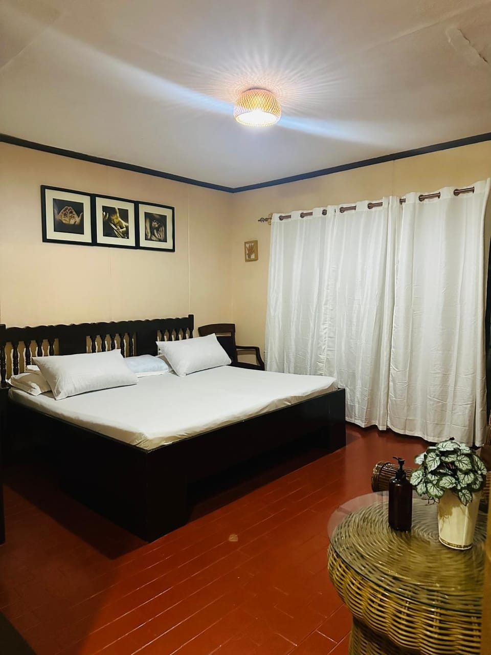 Raneville Hotspring Private Resort House in Calamba
