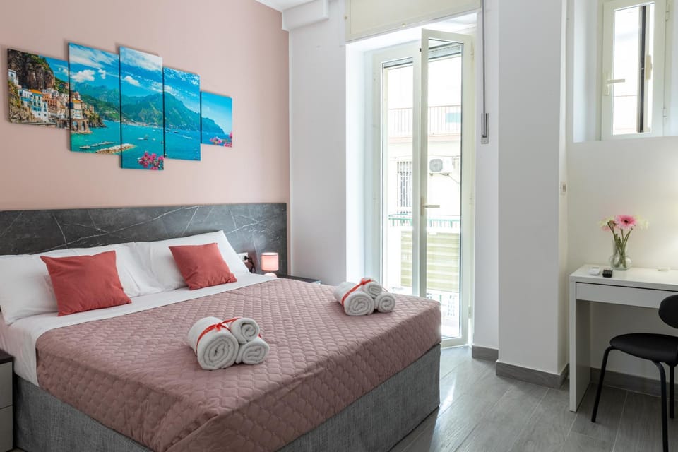 Partenope Guest House Bed and Breakfast in Naples