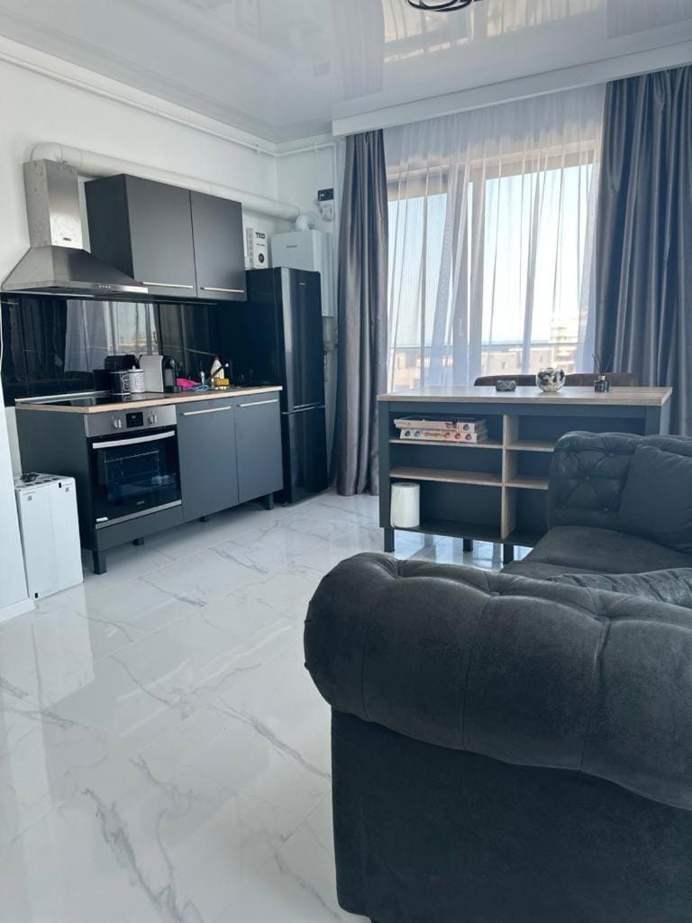 Kitchen or kitchenette, Living room, Seating area, Dining area, pet friendly, stove