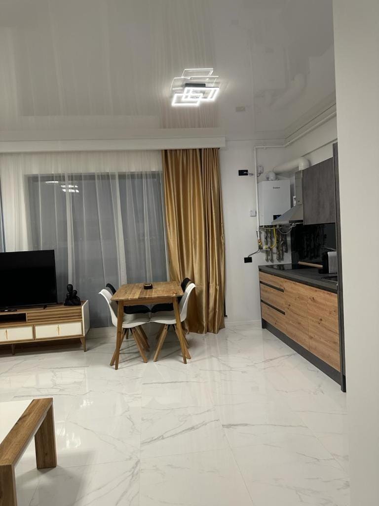 TV and multimedia, Kitchen or kitchenette, Living room, Dining area