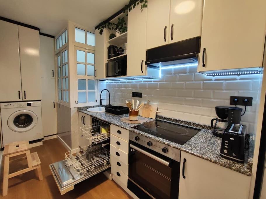Parking gratis vigilado 24H Tranquilo Apartamento Centro de Vigo Vialia Apartment in Vigo