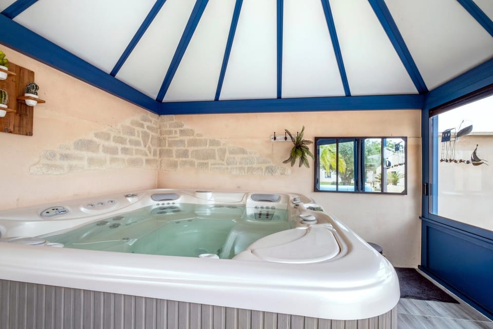 Hot Tub
