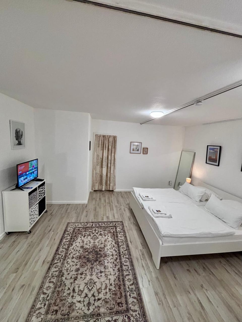 TV and multimedia, Bedroom