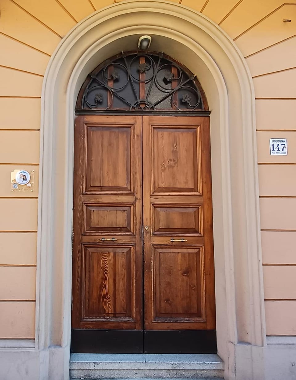 Property building, Internal: Not applicable to any particular room