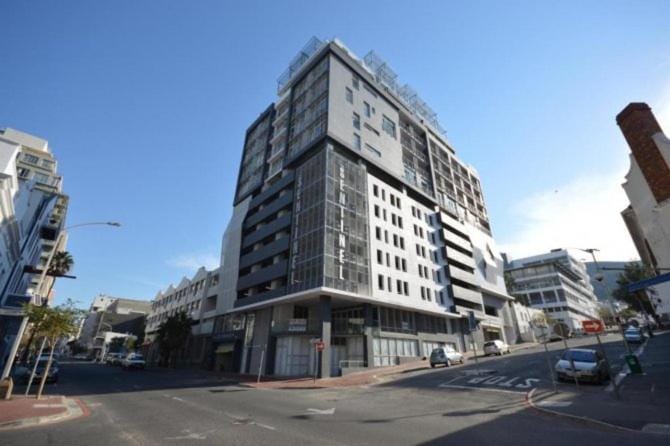 The Sentinel Apartment with balcony. Apartment in Cape Town
