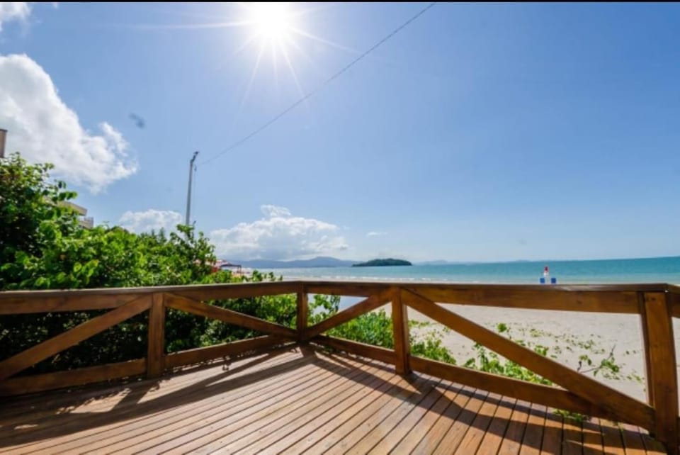 C131 Lindo apartamento com vista para o mar Apartment in Florianopolis