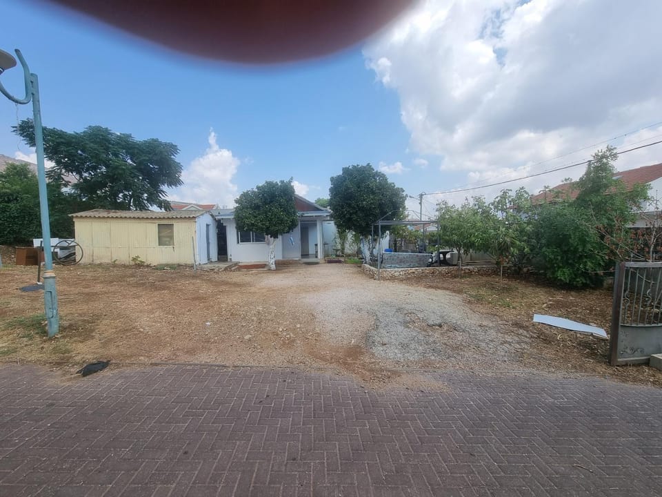 Garden, Parking