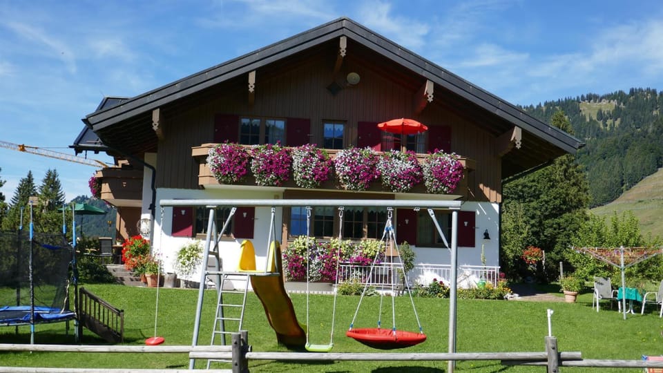 Property building, Natural landscape, Garden, Mountain view