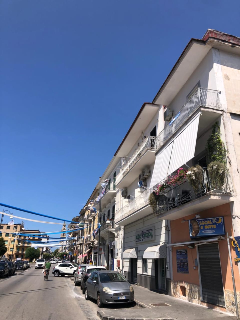 Property building, Neighbourhood, City view, Street view, Location