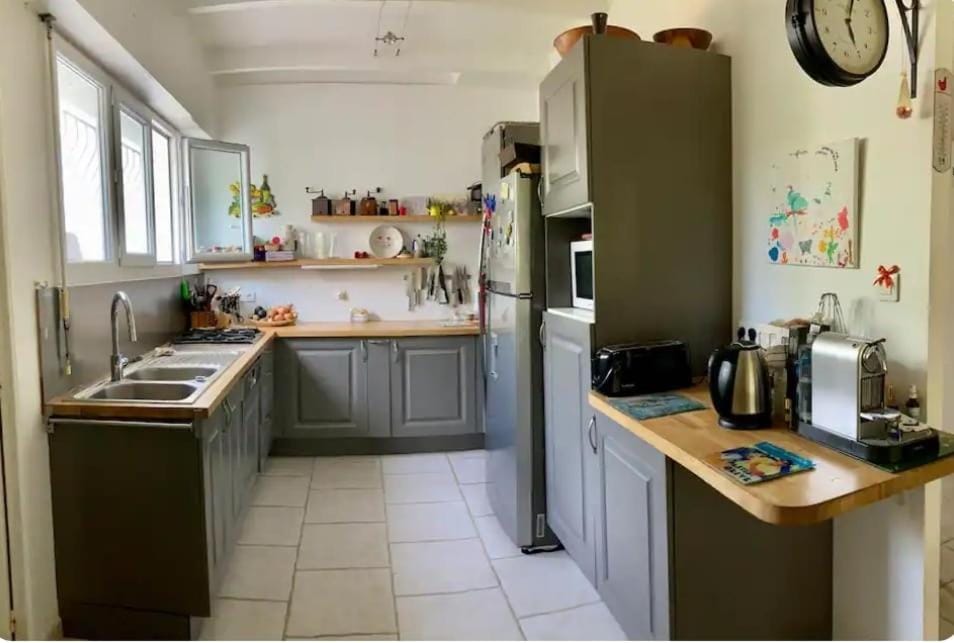 Coffee/tea facilities, Kitchen or kitchenette, dishwasher, oven, pet friendly, stove, toaster