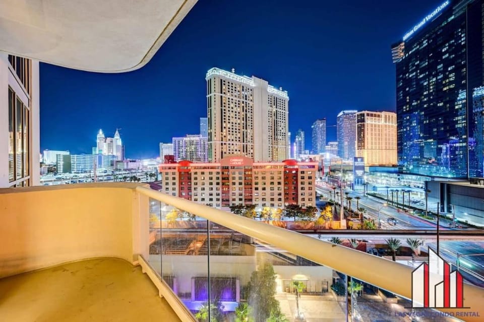 Signature 2BR3BA F1 View Balcony Ste 08-801 and 03 House in Las Vegas Strip