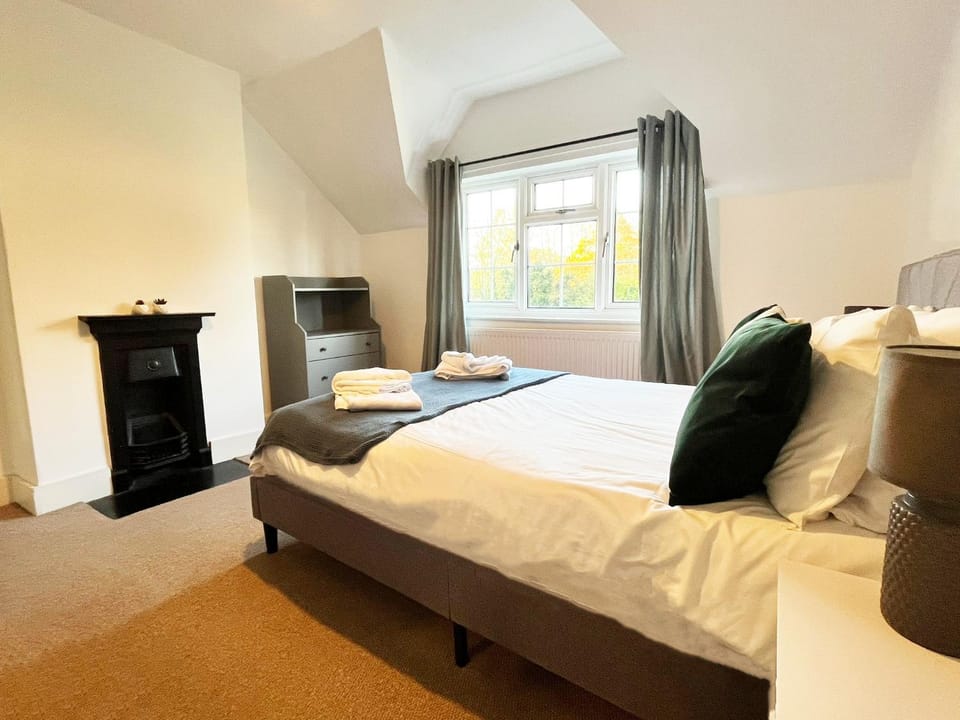 Bed, Bedroom, wardrobe