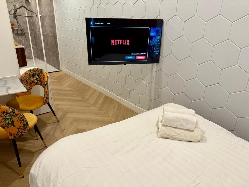 Sunshine Suites Bed and Breakfast in Utrecht