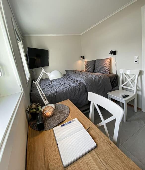 TV and multimedia, Bedroom