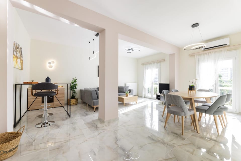 Living room, Seating area, Dining area, air conditioner