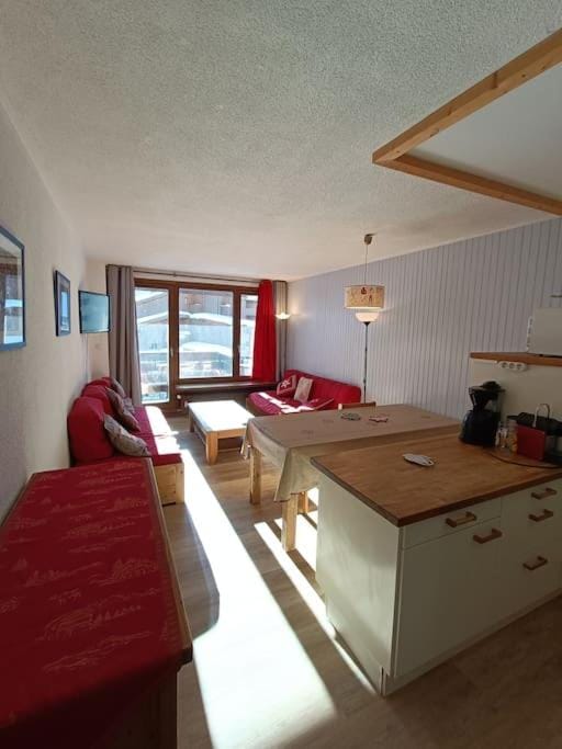 SUPERBE T2 TRAVERSANT- 6PERS - VAL CLARET Apartment in Tignes