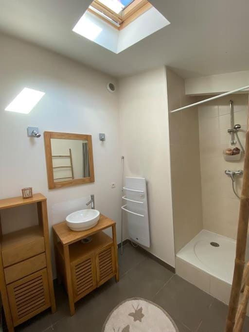 Shower, Bathroom