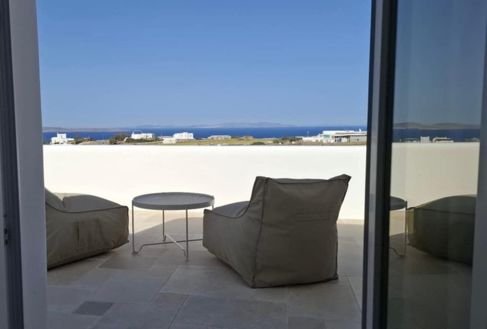 Gaia Mykonos Villas & Suites Apartment in Mykonos, Mikonos 846 00, Greece