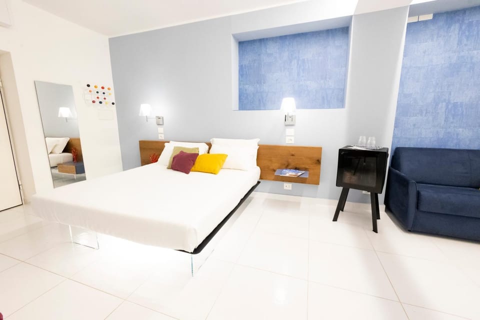 Bed, Photo of the whole room
