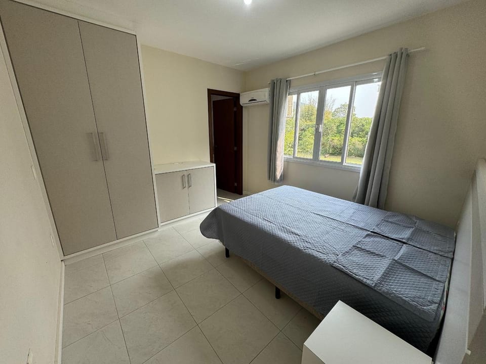 cód 17 - Apartamento a 100 metros da praia Apartment in Florianopolis