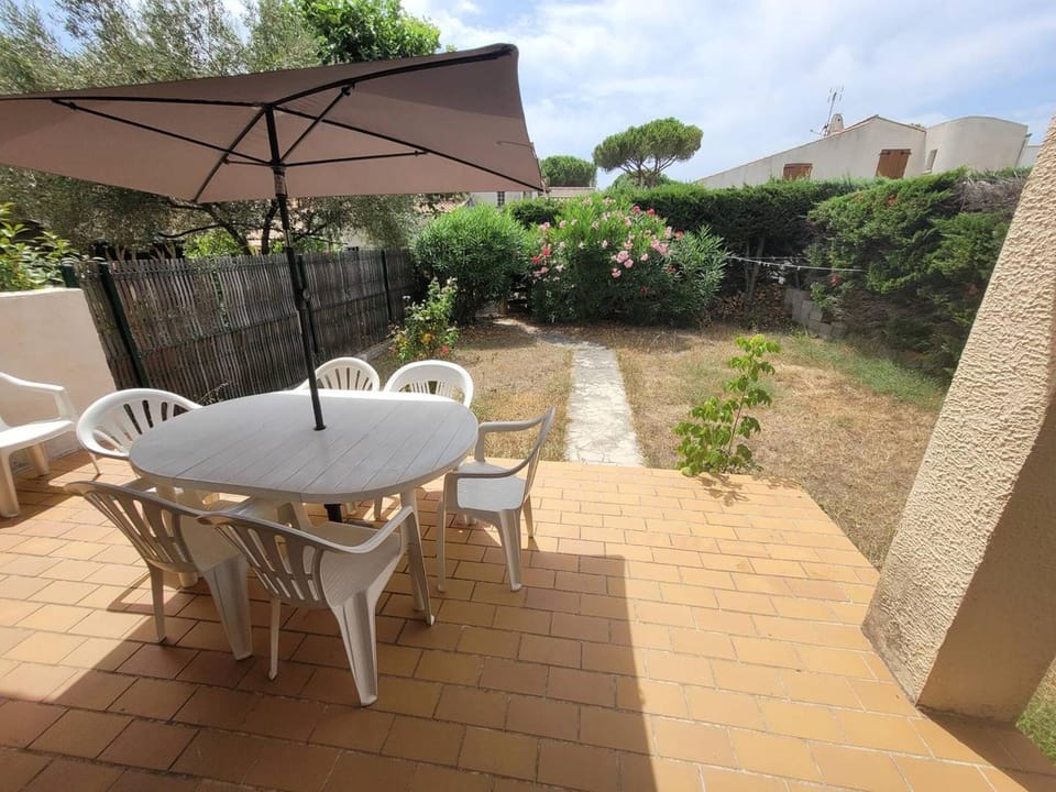 Property building, Day, Garden, View (from property/room), Balcony/Terrace, Other, Dining area, Garden view