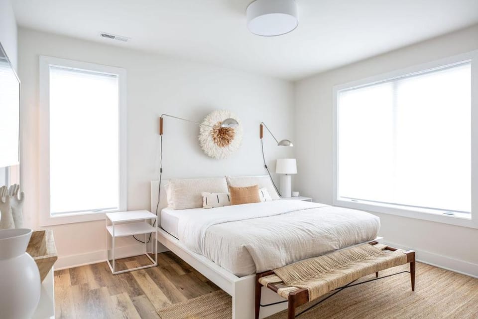 Piedmont Place Suite 301 - Near King Family Vineyards - Mtn Views Apartment in Shenandoah Valley