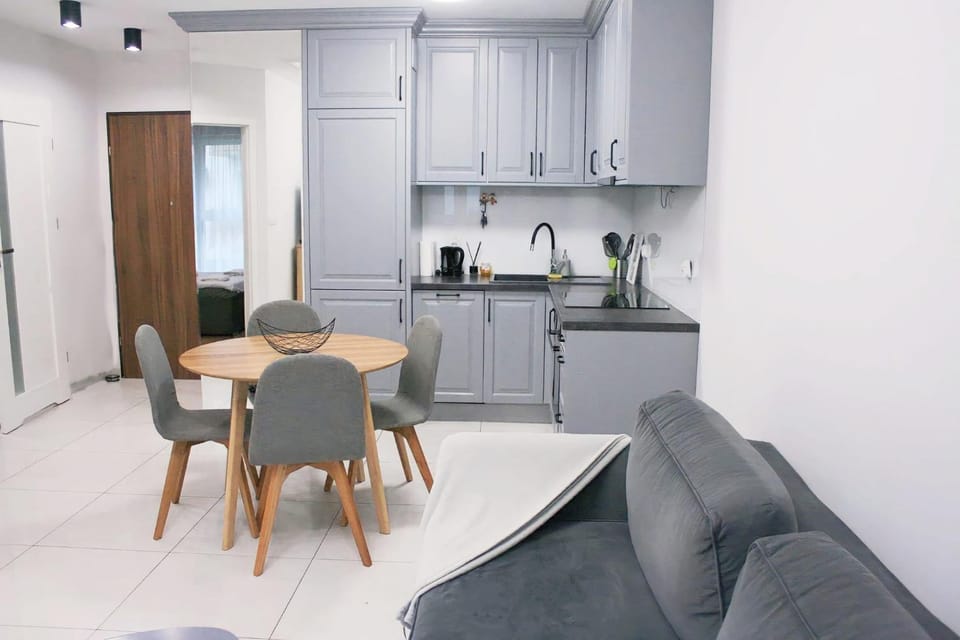 Kitchen or kitchenette, Living room, Seating area, Dining area, pet friendly, stove