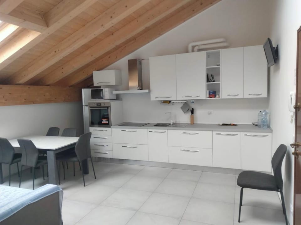 Property building, Kitchen or kitchenette, Living room