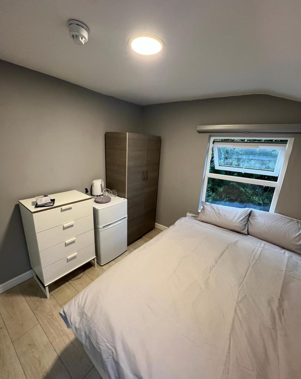 Sterne Street Bed and Breakfast in London