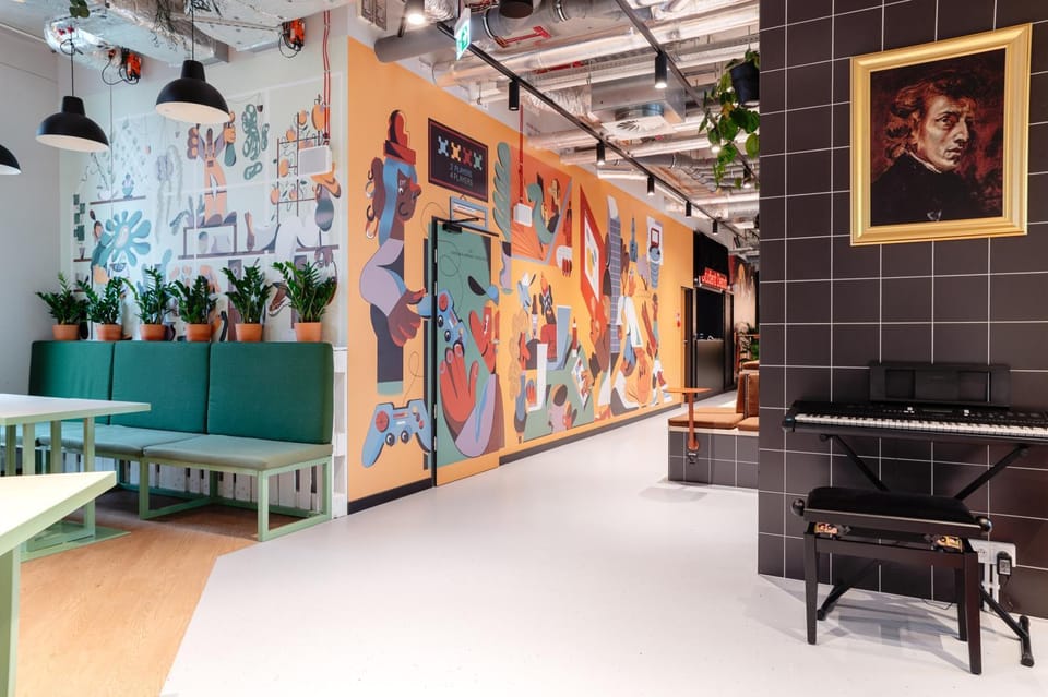 Lobby or reception, Evening entertainment, Evening entertainment, Entertainment, Entertainment