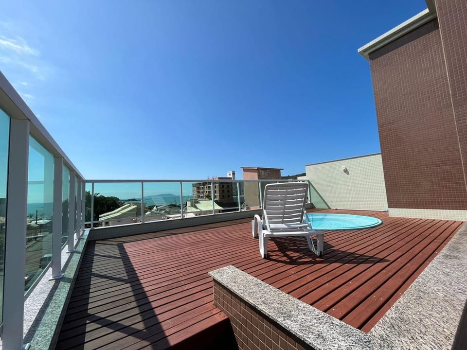 cód 18 - Cobertura com piscina á 100m do mar Apartment in Florianopolis