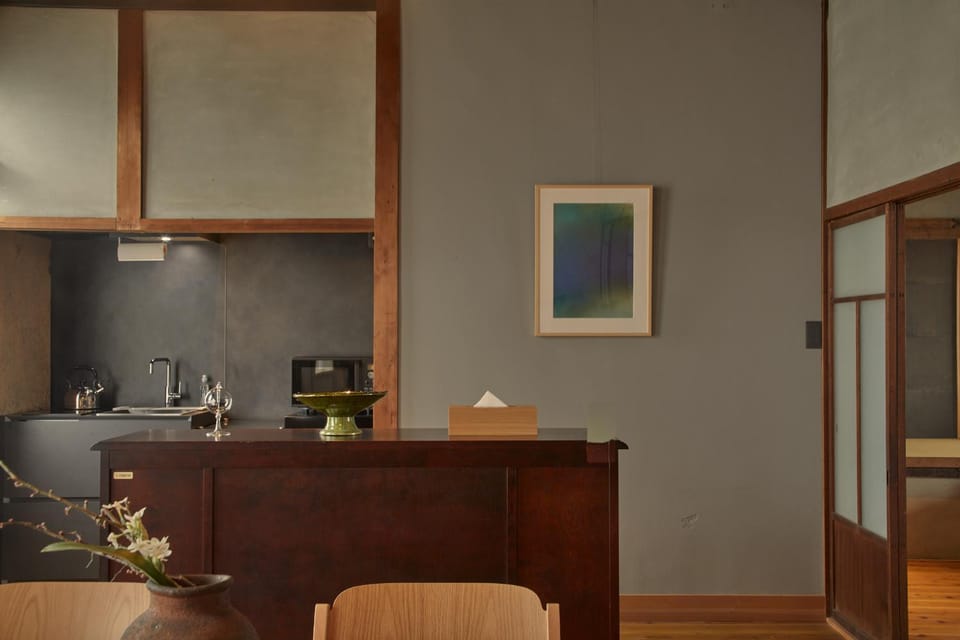 Dining area, kitchen