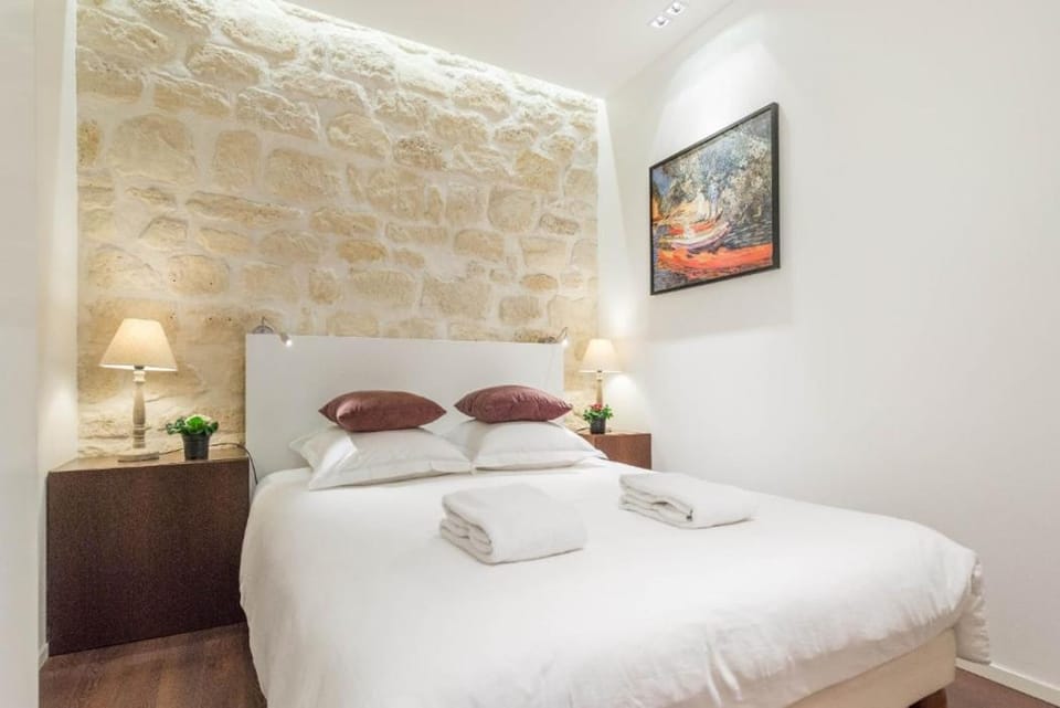 MONTORGUEIL CHARMING APARTMENT Apartment in Paris