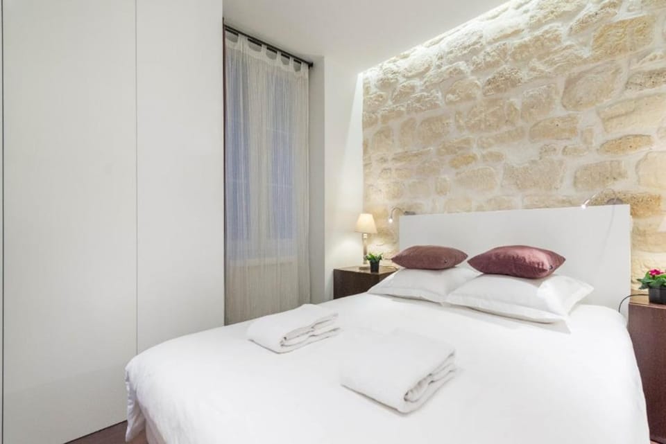 MONTORGUEIL CHARMING APARTMENT Apartment in Paris