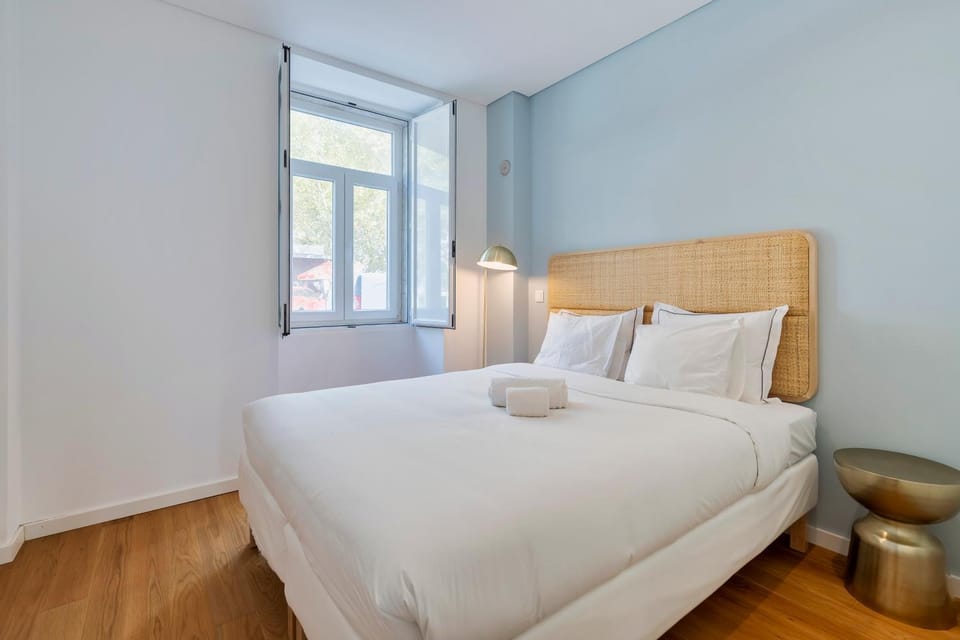 Bed, Decorative detail, Bedroom