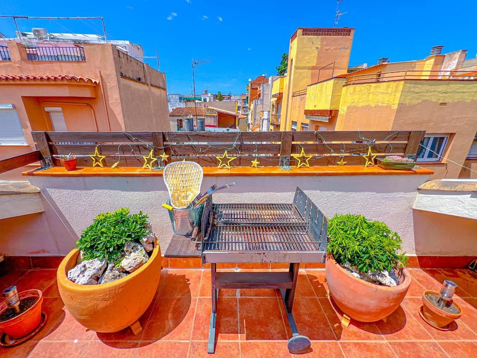 BBQ facilities, Balcony/Terrace, City view