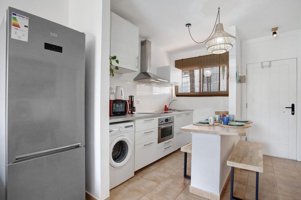 Kitchen or kitchenette, Living room