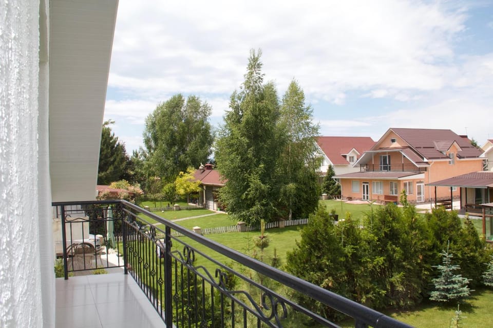 Двухэтажный коттедж с 2 апартаментами на озере Apartment in Almaty Region, Kazakhstan