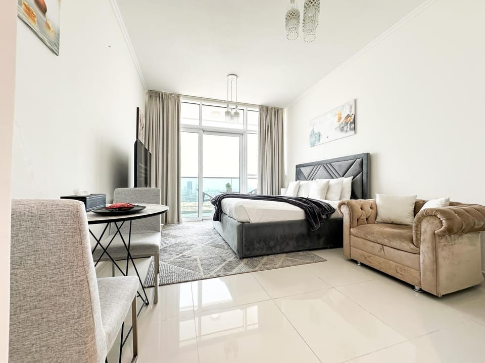 Trophy - Urban Escape Suite Apartment in Dubai